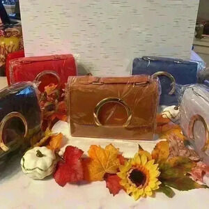 Crossbody Medium Tote (Multiple Colors)